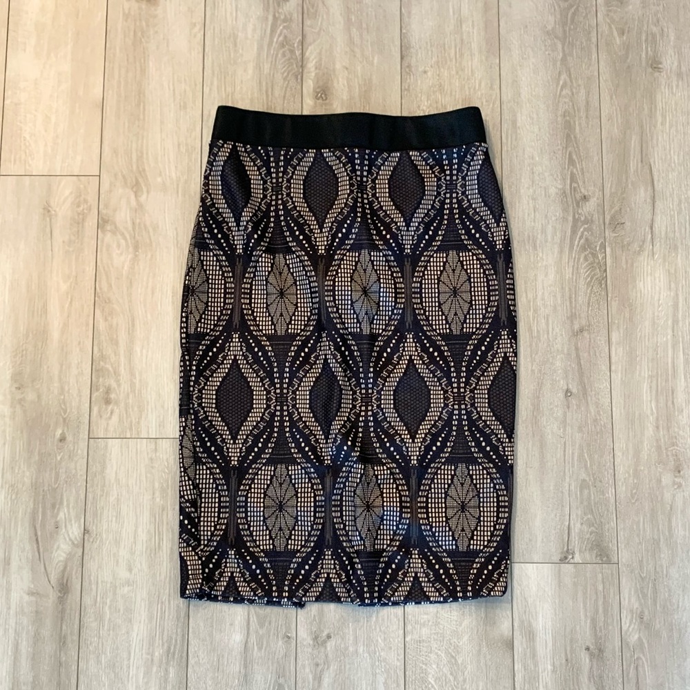 LIKE NEW Pencil Skirt